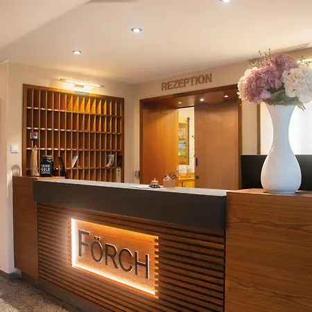 호텔 Kur- Und Wellnesshotel Foerch 4*