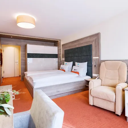 Kur- Und Wellnesshotel Foerch 4* 바트보리쇼펜
