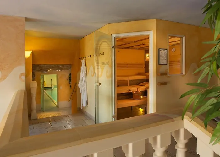 Kur- Und Wellnesshotel Foerch מלון