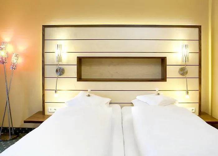 מלון Kur- Und Wellnesshotel Foerch 4*
